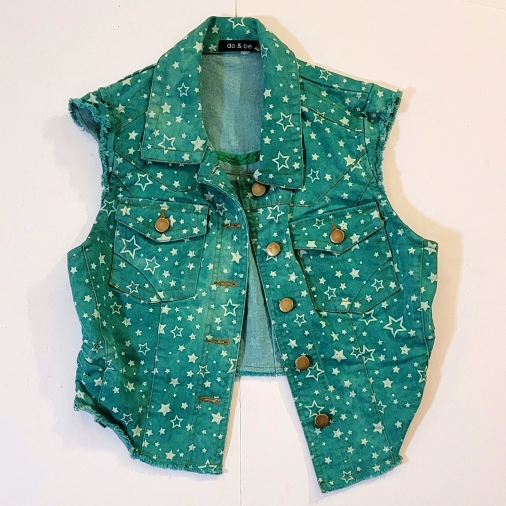NWOT💚Green⭐️Vest